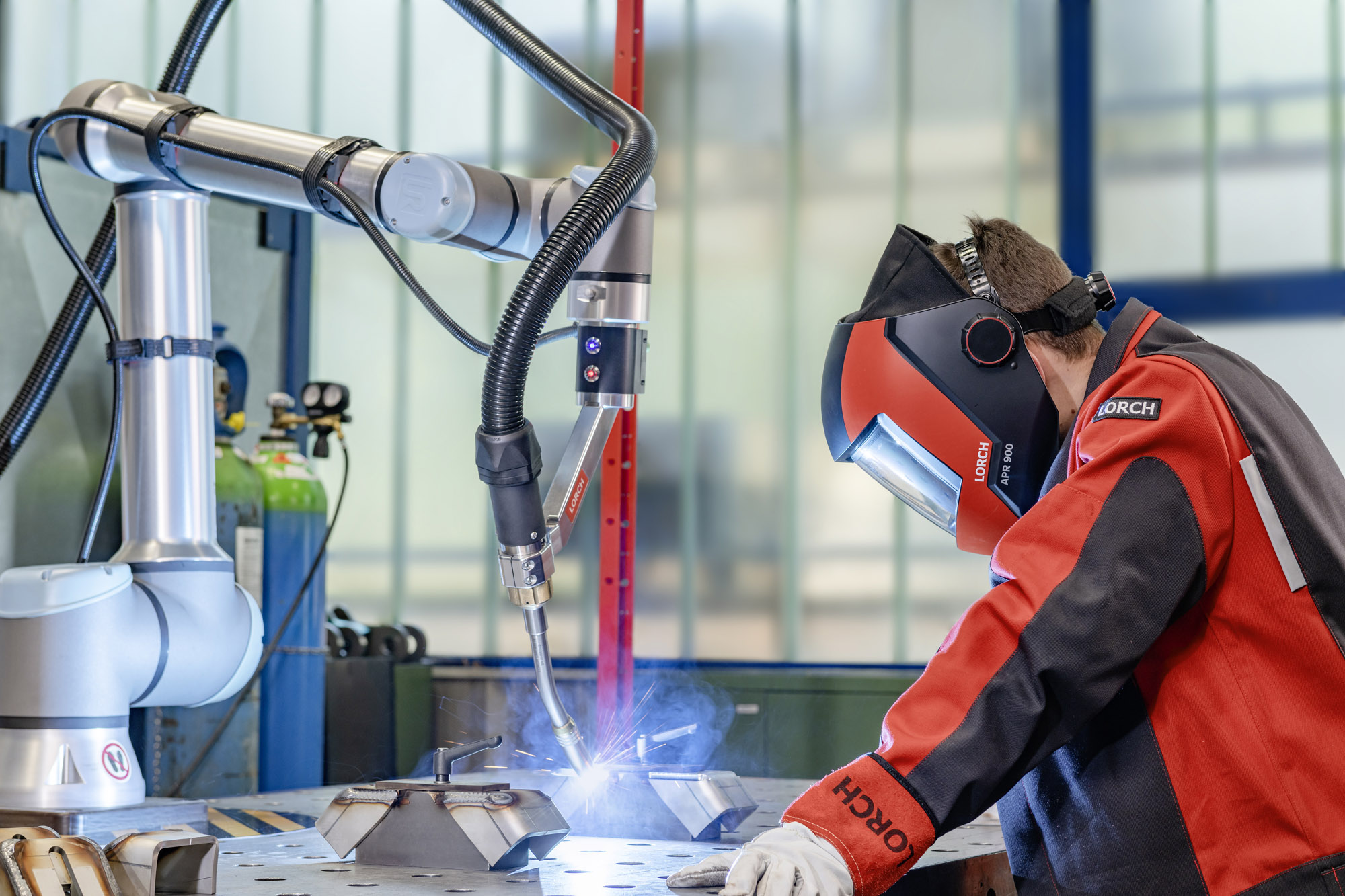 APR 900 PLUS Flexible. Secure. Individual.